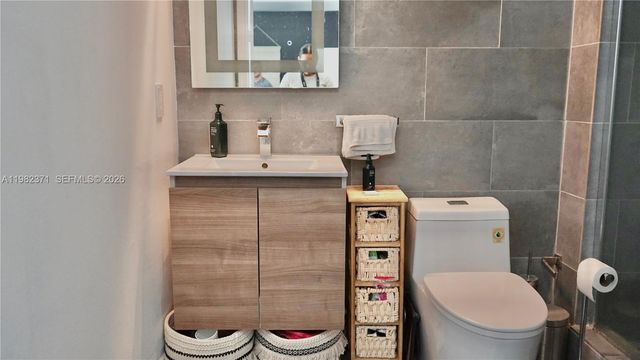 2200 NE 4th Ave 503, Miami, FL 33137