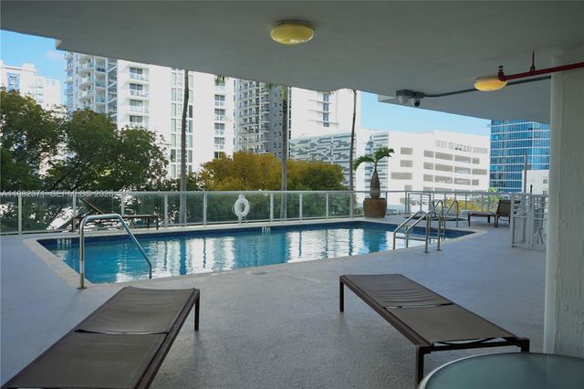 2200 NE 4th Ave 503, Miami, FL 33137