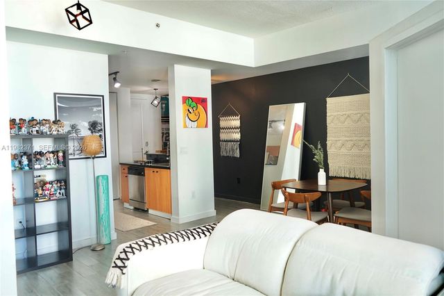 2200 NE 4th Ave 503, Miami, FL 33137