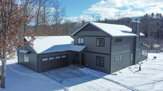 3008 E Upper Field Trail, Newaygo, MI 49337