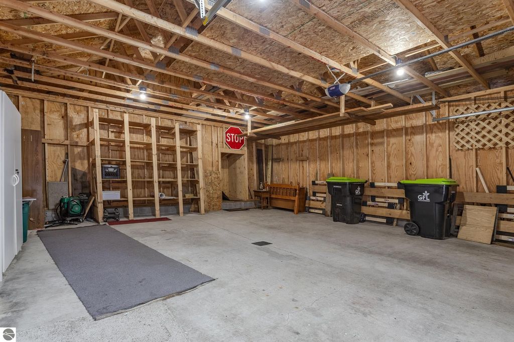 Image 12 of property listing at 103 Red Bird Legion Drive, Roscommon, MI 48653