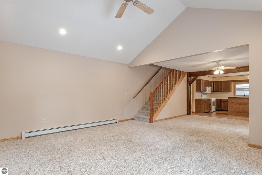 Image 17 of property listing at 103 Red Bird Legion Drive, Roscommon, MI 48653