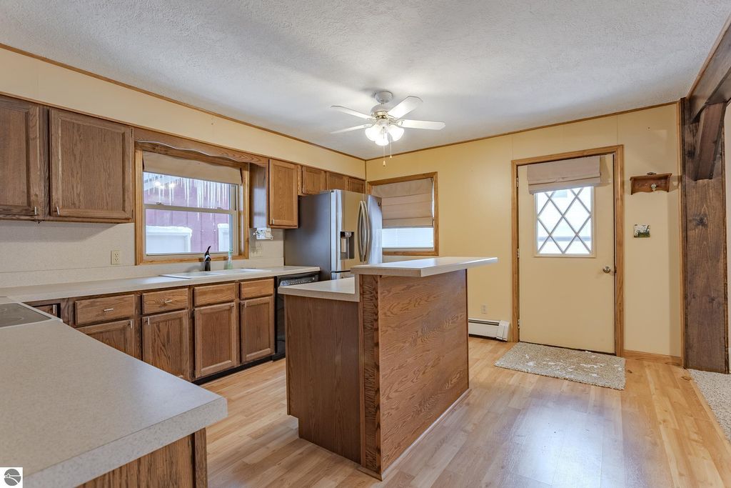 Image 20 of property listing at 103 Red Bird Legion Drive, Roscommon, MI 48653