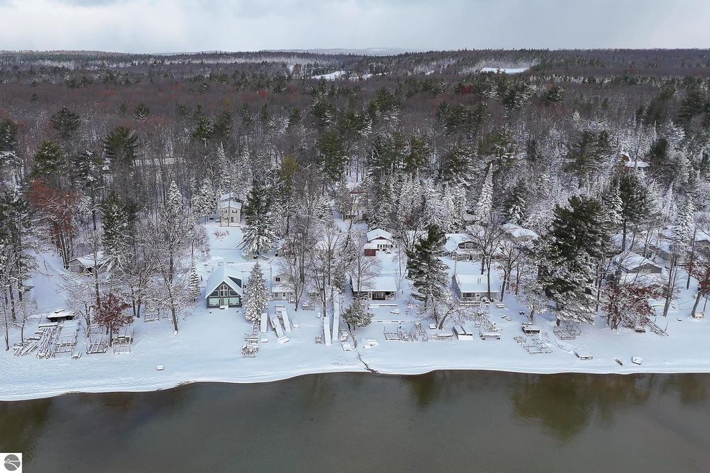 Image 37 of property listing at 103 Red Bird Legion Drive, Roscommon, MI 48653