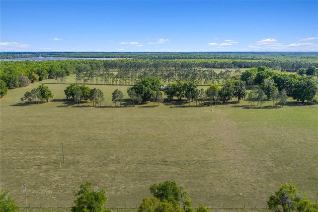 4639 SW WILSON SPRINGS ROAD, Fort White, FL 32038
