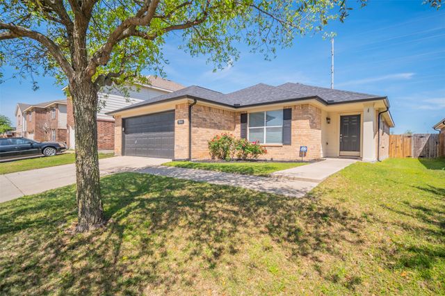 9844 Sparrow Hawk Lane, Fort Worth, TX 76108