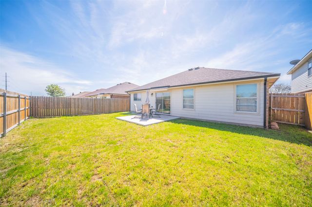 9844 Sparrow Hawk Lane, Fort Worth, TX 76108