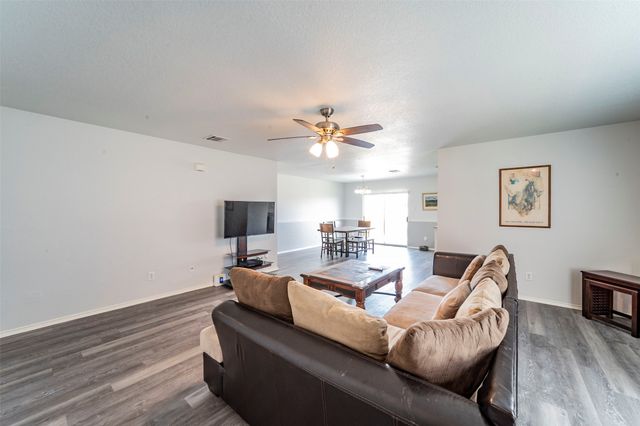 9844 Sparrow Hawk Lane, Fort Worth, TX 76108