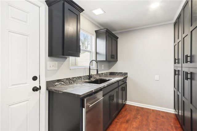 5018 Crest Drive, Kansas City, KS 66106