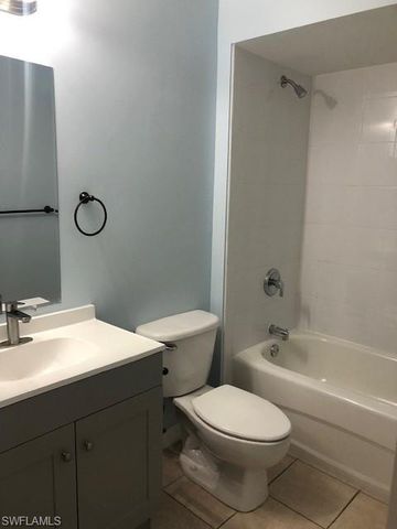 4122 SW 7th PL, Cape Coral, FL 33914