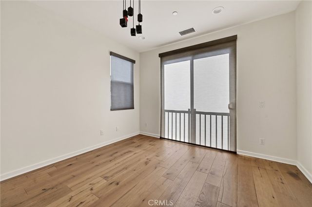 1015 Somerton, Costa Mesa, CA 92627