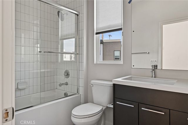 1015 Somerton, Costa Mesa, CA 92627