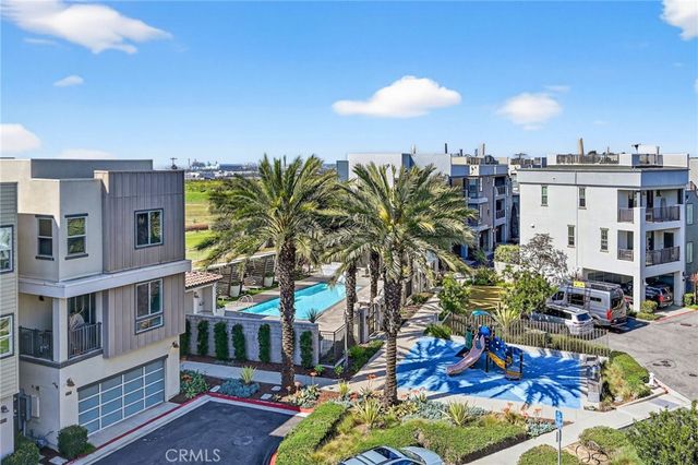 1015 Somerton, Costa Mesa, CA 92627