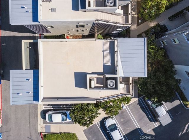 1015 Somerton, Costa Mesa, CA 92627