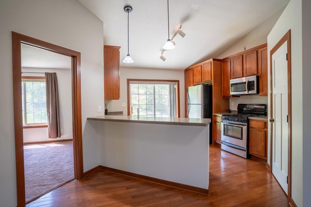 1550 Lincoln Park Drive, South Saint Paul, MN 55075