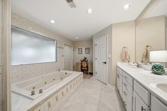 1829 E CHURCHILL DWNS, Germantown, TN 38138