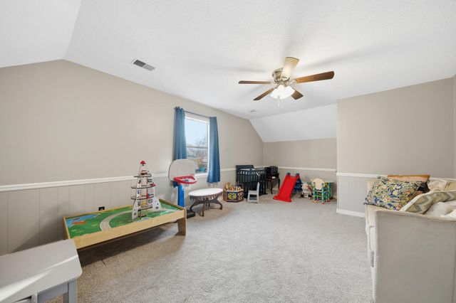 1829 E CHURCHILL DWNS, Germantown, TN 38138