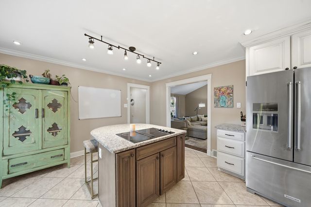 1829 E CHURCHILL DWNS, Germantown, TN 38138