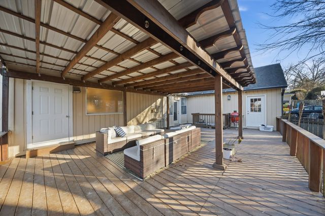 1829 E CHURCHILL DWNS, Germantown, TN 38138