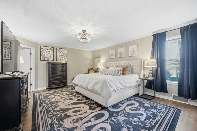 1829 E CHURCHILL DWNS, Germantown, TN 38138