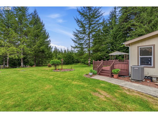 1047 BEAVER CREEK Rd, Cathlamet, WA 98612