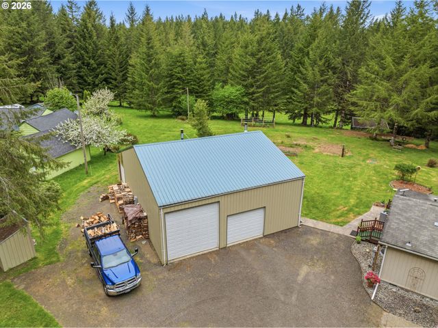 1047 BEAVER CREEK Rd, Cathlamet, WA 98612