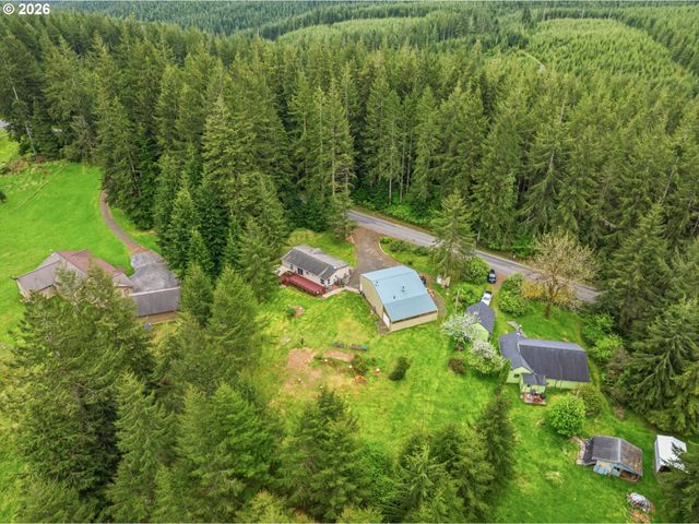 1047 BEAVER CREEK Rd, Cathlamet, WA 98612
