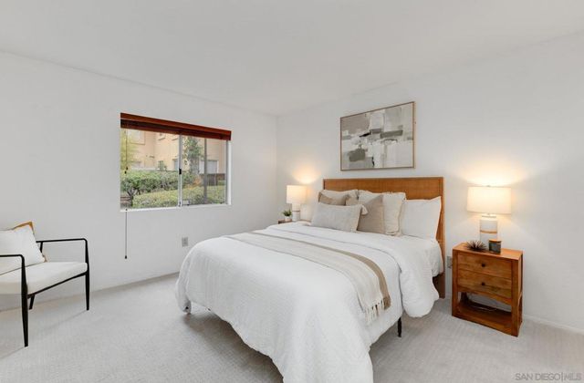 11325 Avenida De Los Lobos A, San Diego, CA 92127