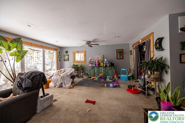 622 Creek Road, Moore Twp, PA 18014