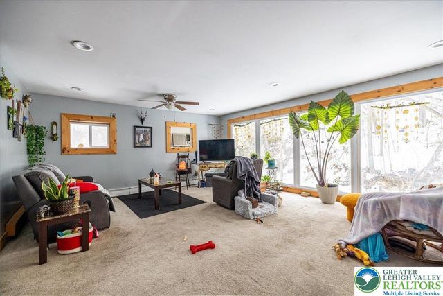 622 Creek Road, Moore Twp, PA 18014