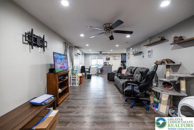 622 Creek Road, Moore Twp, PA 18014