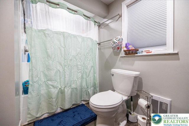 622 Creek Road, Moore Twp, PA 18014