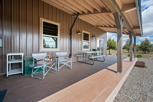 1424 SE Happy Trails Lane, Prineville, OR 97754