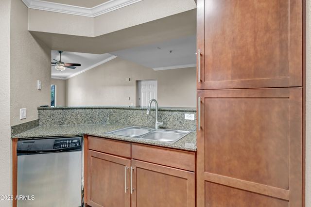 2025 E CAMPBELL Avenue 346, Phoenix, AZ 85016