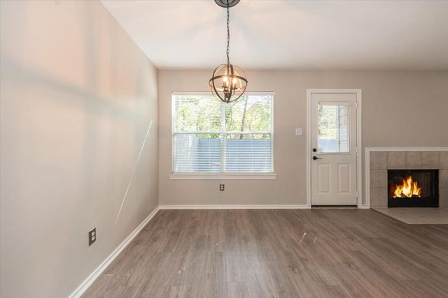 42 Musgrove Place, The Woodlands, TX 77382