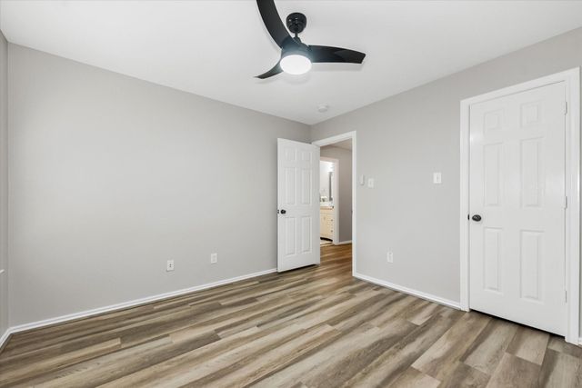 42 Musgrove Place, The Woodlands, TX 77382