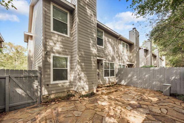 42 Musgrove Place, The Woodlands, TX 77382