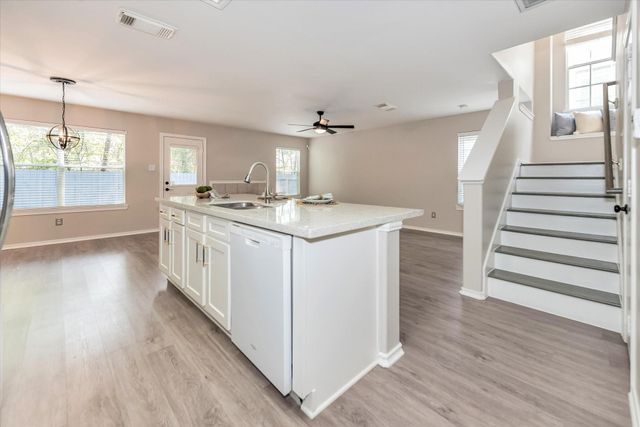 42 Musgrove Place, The Woodlands, TX 77382