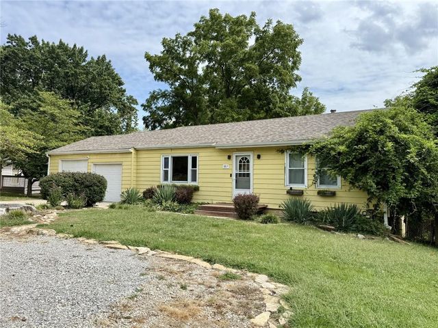 5817 N Lenox Avenue, Kansas City, MO 64151