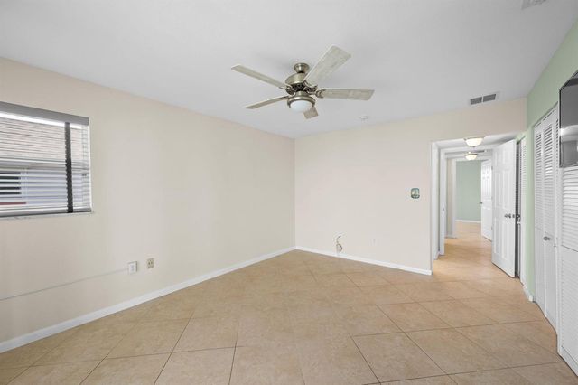 1153 Bayshore Drive 205, Fort Pierce, FL 34949