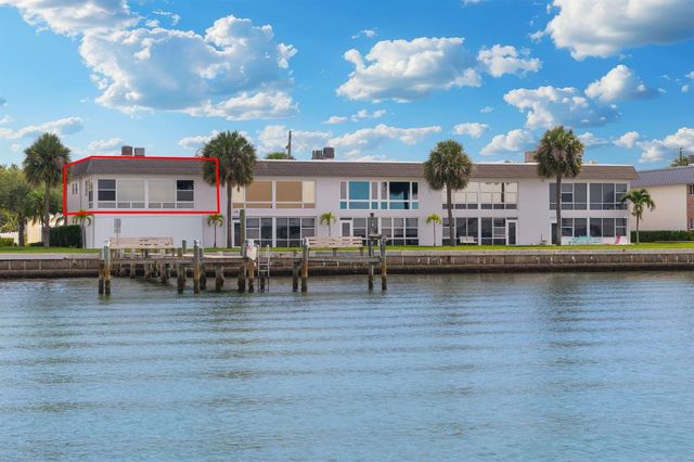 1153 Bayshore Drive 205, Fort Pierce, FL 34949