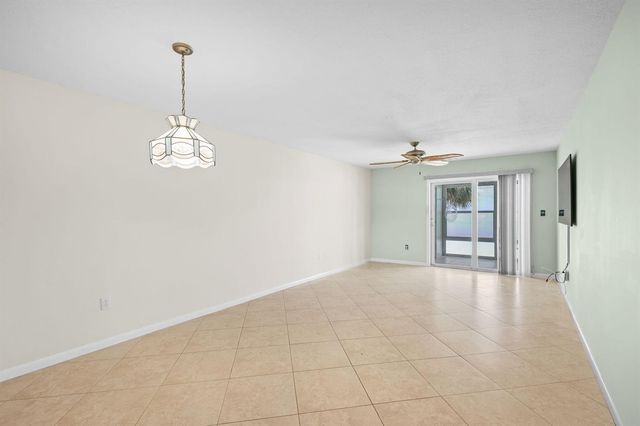 1153 Bayshore Drive 205, Fort Pierce, FL 34949