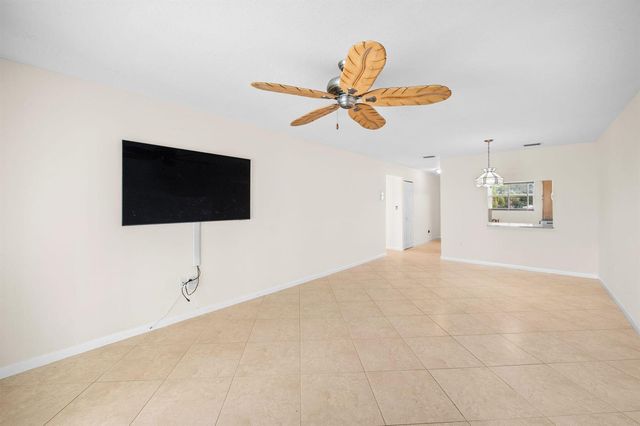 1153 Bayshore Drive 205, Fort Pierce, FL 34949