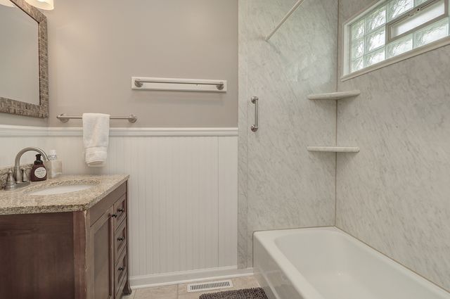 3119 Westgate Lane, Joliet, IL 60435