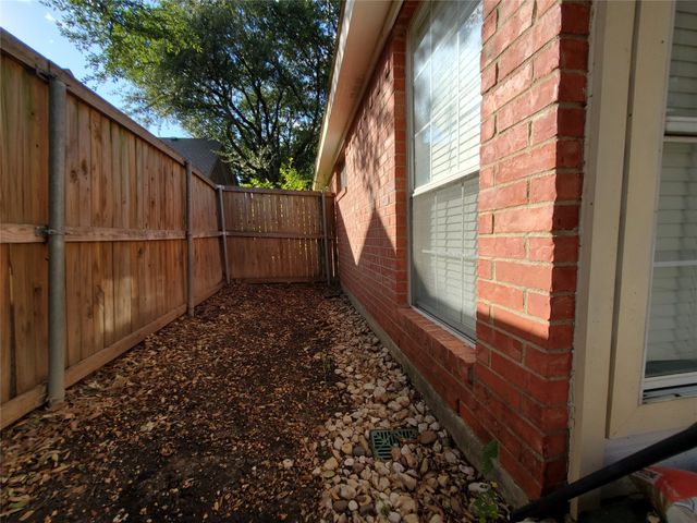 200 Morning Star Court, Irving, TX 75063