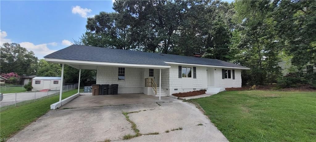 2613 Vanstory Street, Greensboro, NC 27407