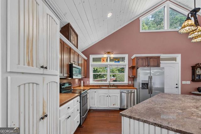 293 Weoka Court, Ellijay, GA 30540