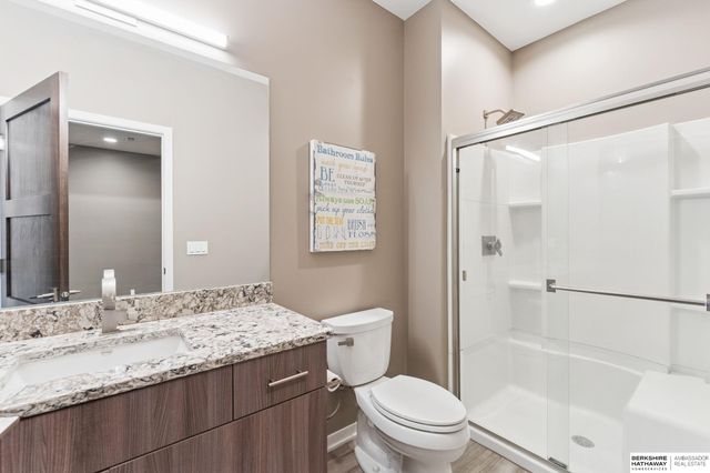 1605 S 219th Avenue, Elkhorn, NE 68022