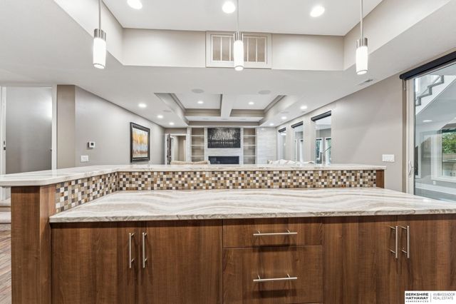 1605 S 219th Avenue, Elkhorn, NE 68022