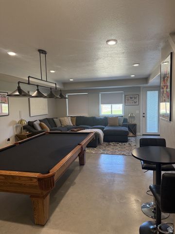 7641 S BRINKERHOFF DR, West Jordan, UT 84084